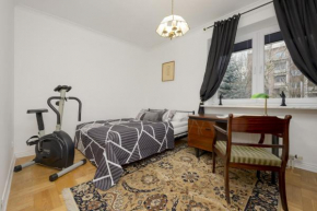 Vintage Apartment Sengera Cichego with 3 Bedrooms by Noclegi Renters